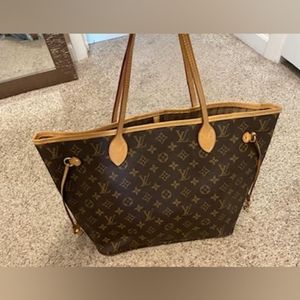 Authentic Louis Vuitton Neverfull MM Monogram